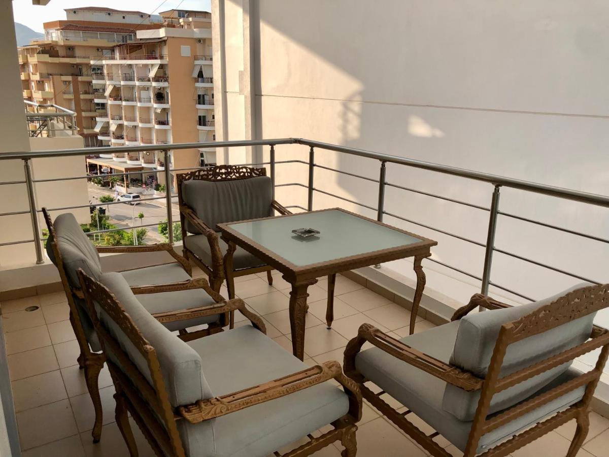 Lorenso Guest House Sarandë エクステリア 写真