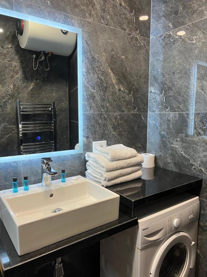 Lorenso Guest House Sarandë エクステリア 写真